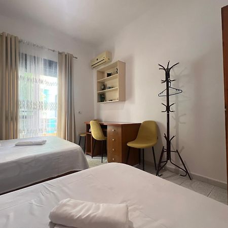 Seaside Apartments Durres Bagian luar foto