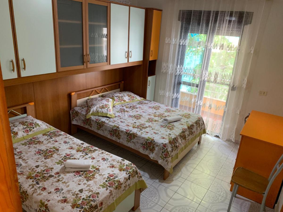 Seaside Apartments Durres Bagian luar foto