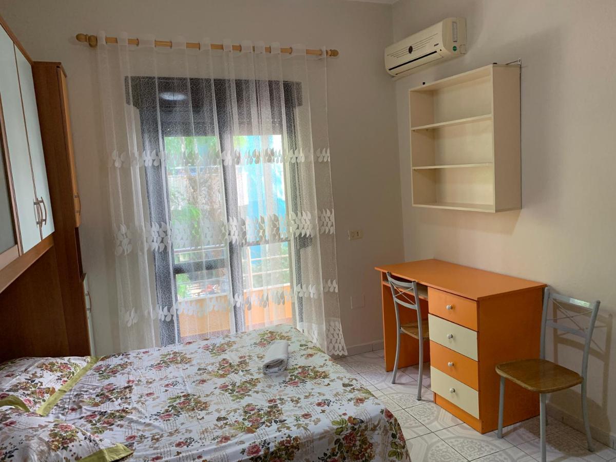 Seaside Apartments Durres Bagian luar foto