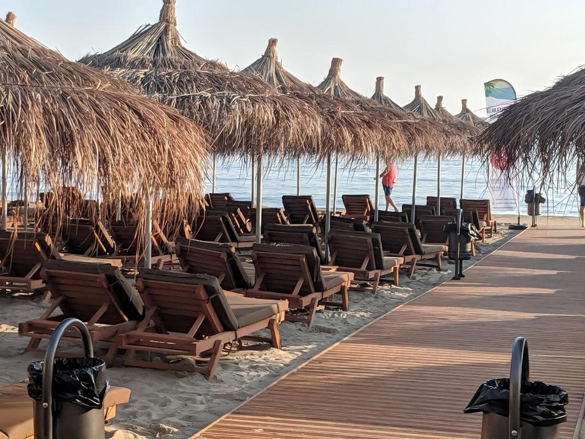 Seaside Apartments Durres Bagian luar foto