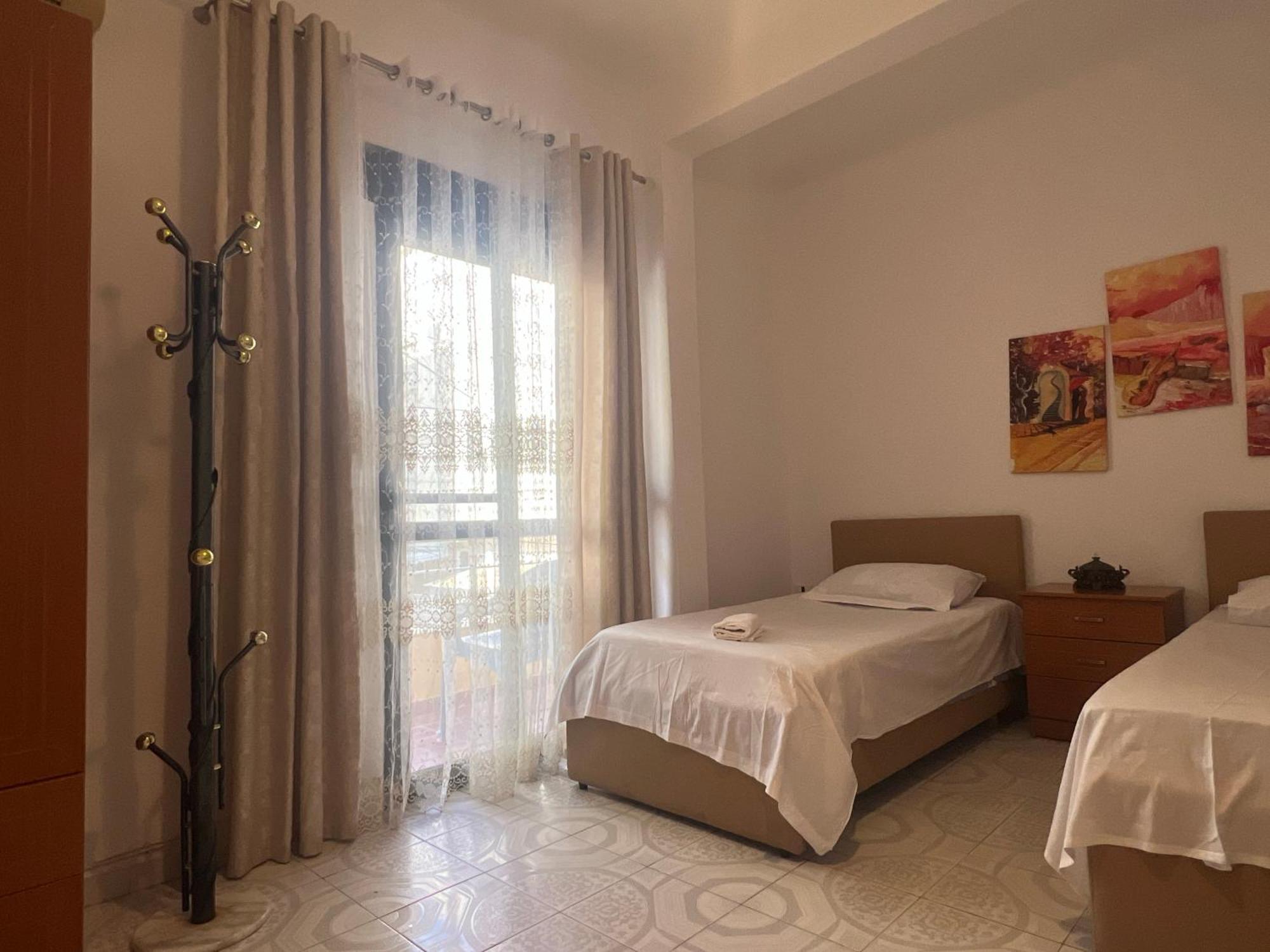 Seaside Apartments Durres Bagian luar foto